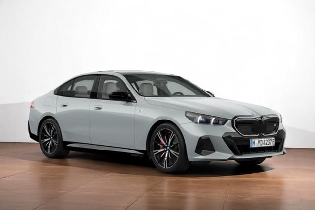 Bmw I5 M Brooklyn Grey Metallic Color Image